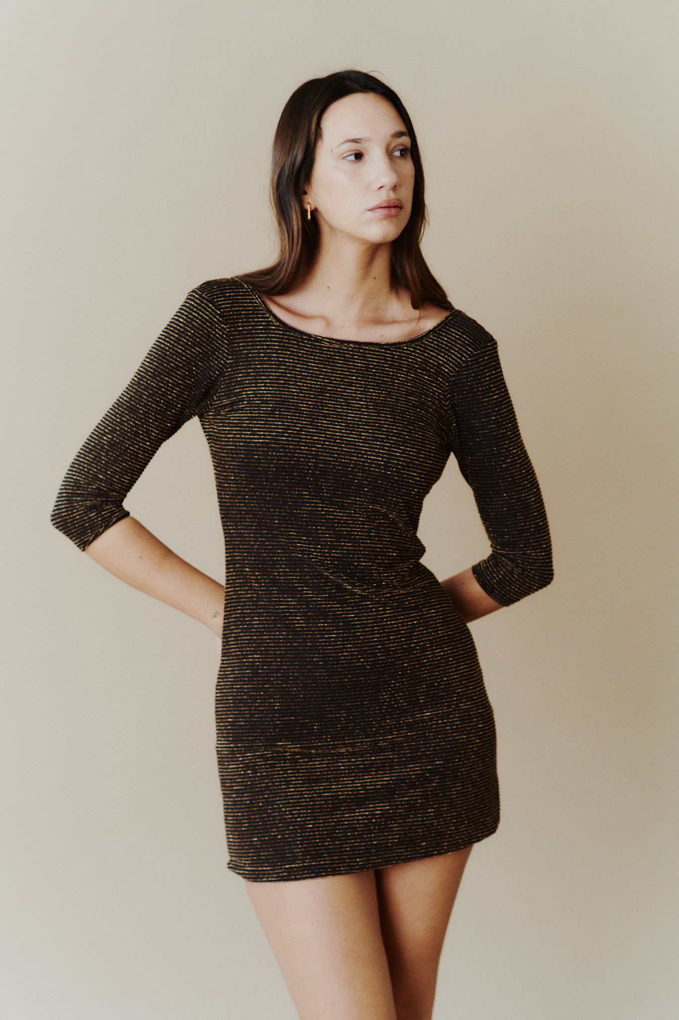 Vestido Afrodita Gold Stripes corto winter