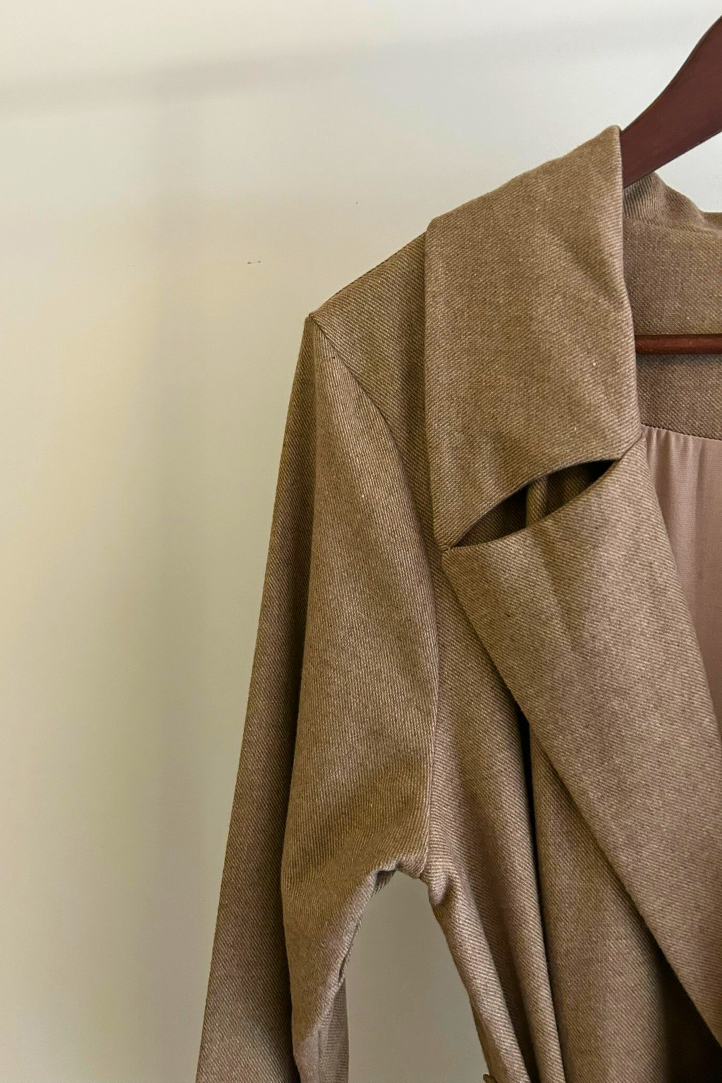 Abrigo · Beige Wool