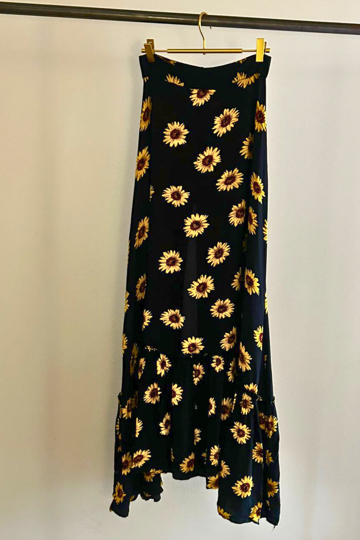 Falda · Hardy Girasoles