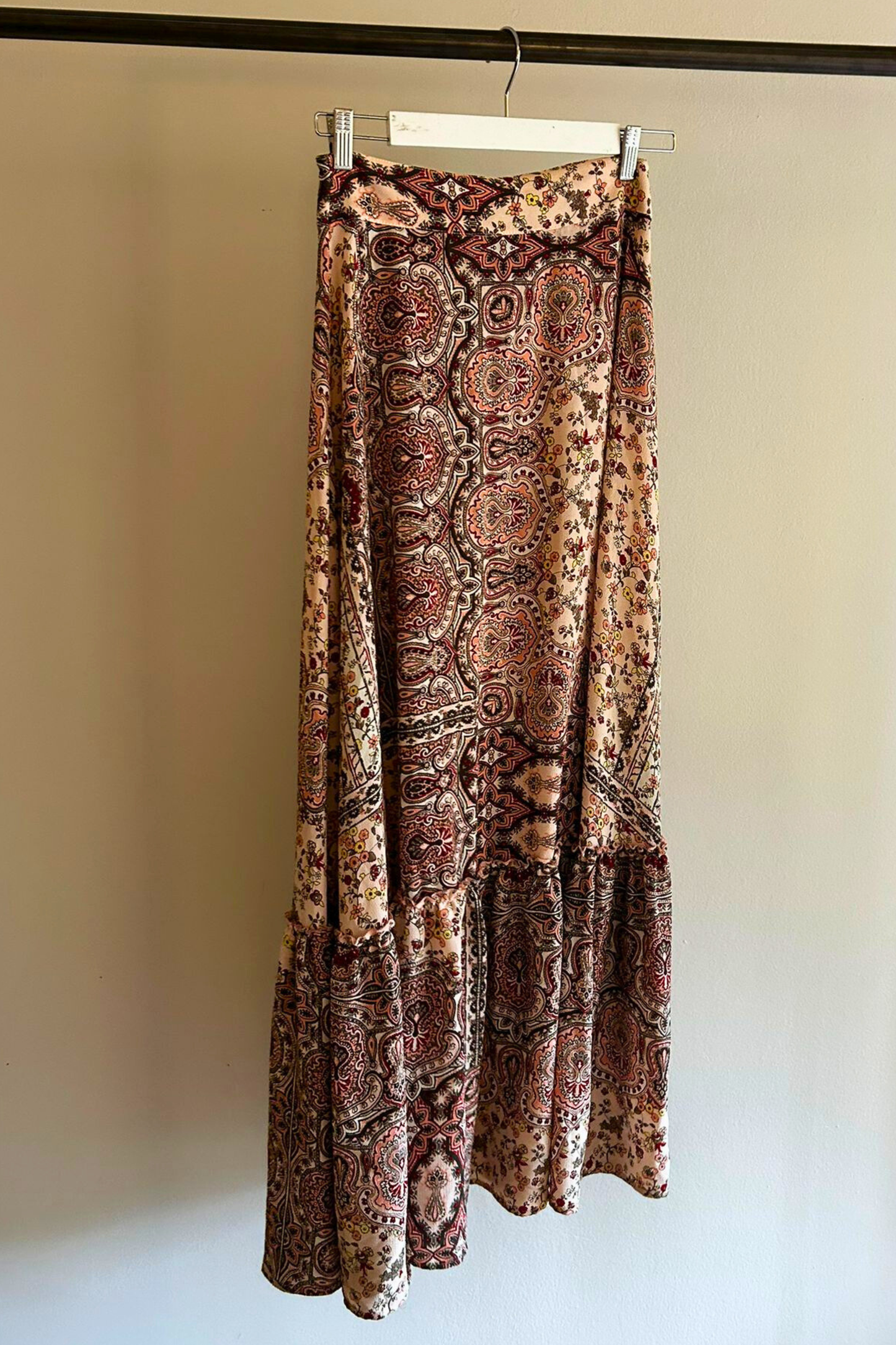 Falda Hardy · Paisley Pink