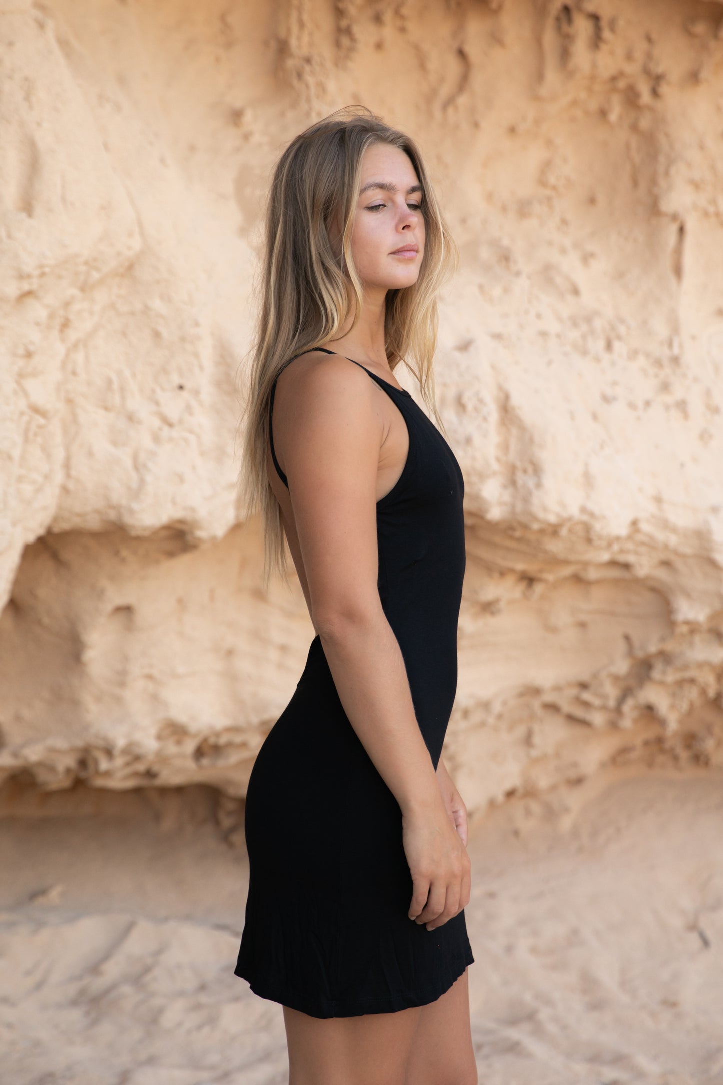 Vestido Afrodita Black Basic corto